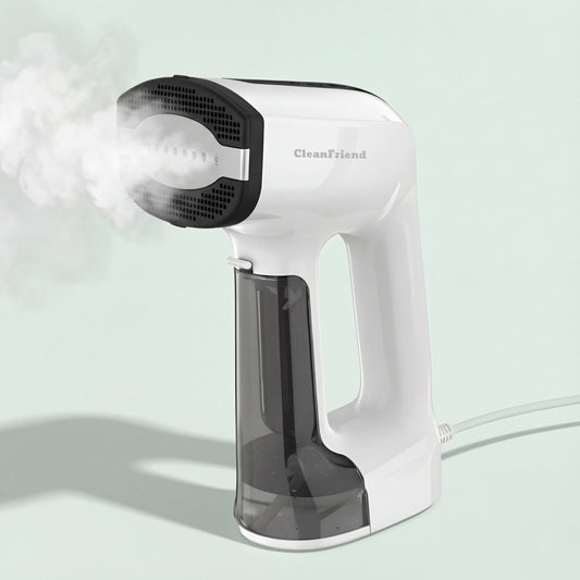 CleanFriend Steamy™ tøjdamper med sugefunktion – set forfra